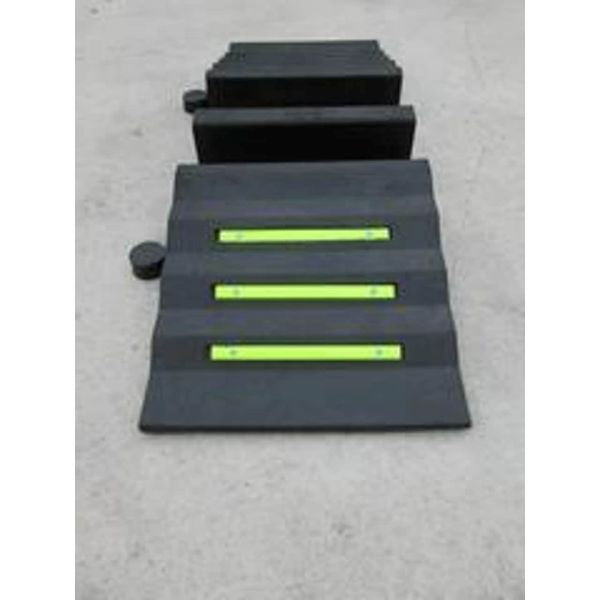 Heavy Duty Flexible HR3 Fire Hose and Cable Protection Ramps